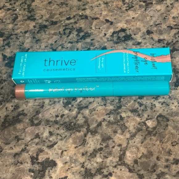 SOLD OUT Thrive Cosmetics Brilliant Eye Brightener cream to powder Shadow MUNA. - Picture 1 of 4